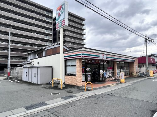 【コンビニエンスストア】セブンイレブン　香芝五位堂3丁目店まで473ｍ