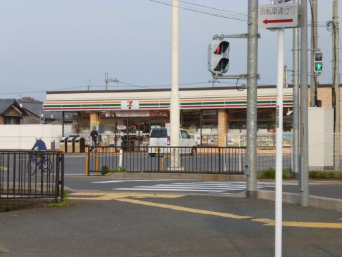 【コンビニエンスストア】セブン-イレブン今津南新保店まで3220ｍ