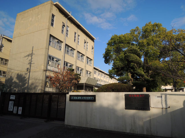 【中学校】四條畷中学校まで1235ｍ