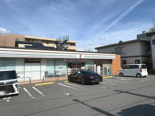 【コンビニエンスストア】セブンイレブン　下津林東大般若町店まで216ｍ
