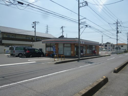 【コンビニエンスストア】セブンイレブン　草加中根2丁目店まで210ｍ