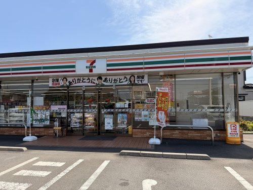 【コンビニエンスストア】セブンイレブン久喜栗橋東1丁目店まで550ｍ