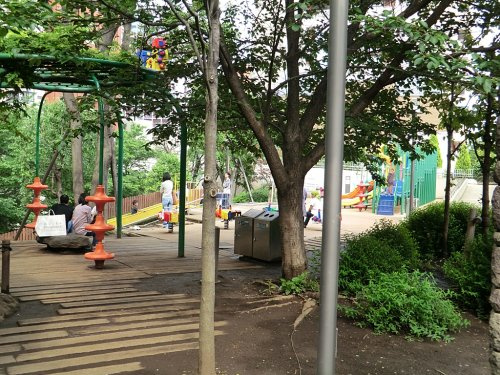 【公園】さくら坂公園まで94ｍ