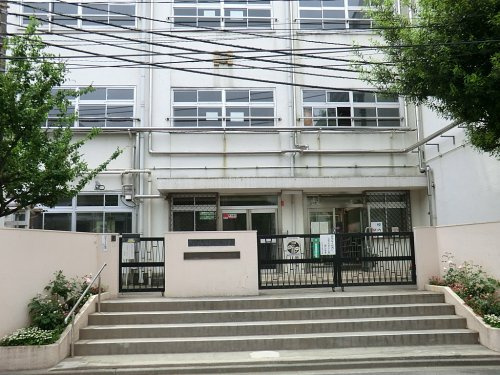 【中学校】渋谷区立広尾中学校まで3019ｍ