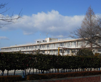 【小学校】前橋市立敷島小学校まで905ｍ