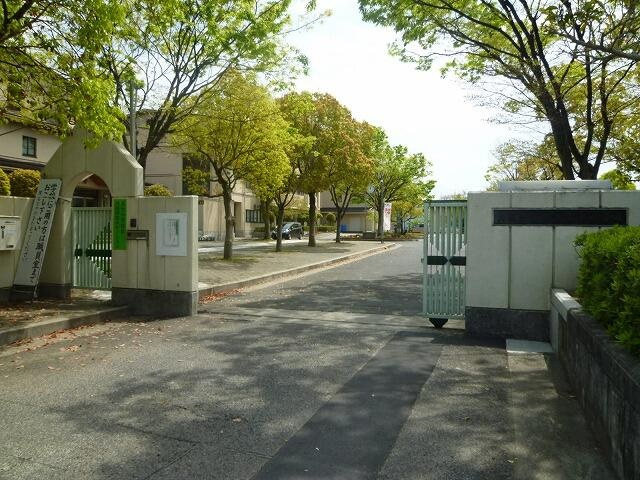 【小学校】大阪狭山市立第七小学校まで712ｍ