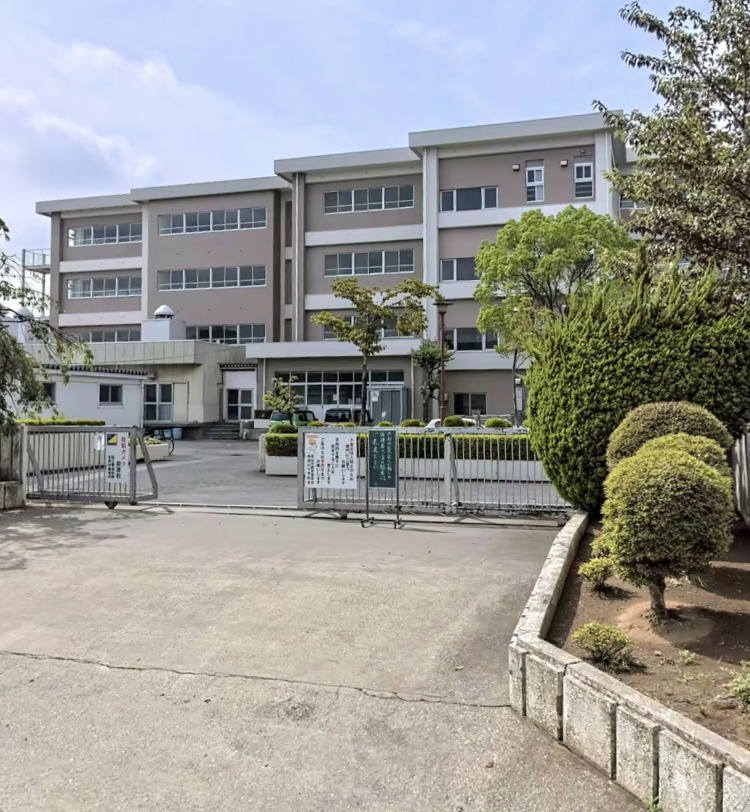【中学校】流山市立南流山中学校まで873ｍ