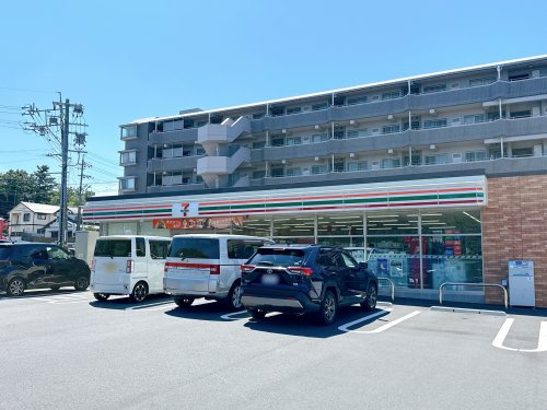 【コンビニエンスストア】セブンイレブン清水草薙店まで885ｍ