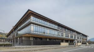 【中学校】京都市立栄桜小中学校まで220ｍ