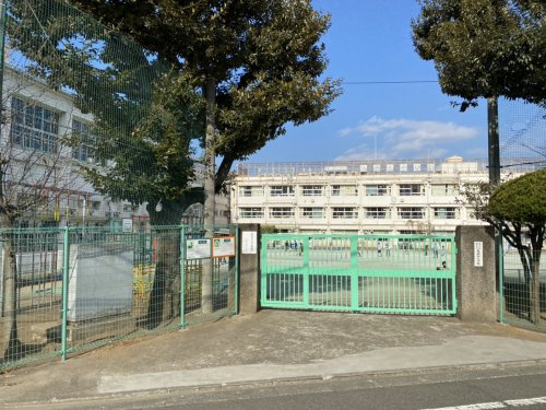 【小学校】世田谷区立九品仏小学校まで638ｍ