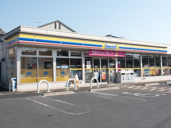 【コンビニエンスストア】ミニストップ　深谷桜ヶ丘店まで233ｍ