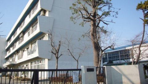 【中学校】新座市立第二中学校まで500ｍ