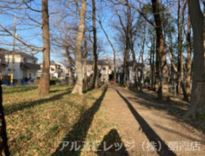 【公園】2号石神緑地まで425ｍ
