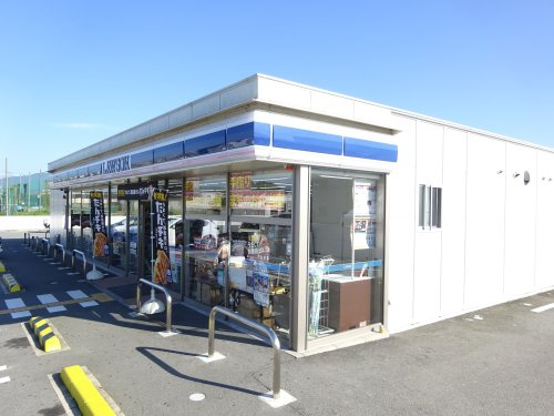 【コンビニエンスストア】ローソン　橿原雲梯町店まで673ｍ