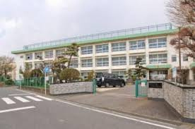 【小学校】平塚市立岡崎小学校まで784ｍ