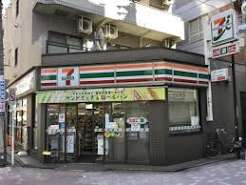 【コンビニエンスストア】セブンイレブン　大田区大森駅南店まで425ｍ