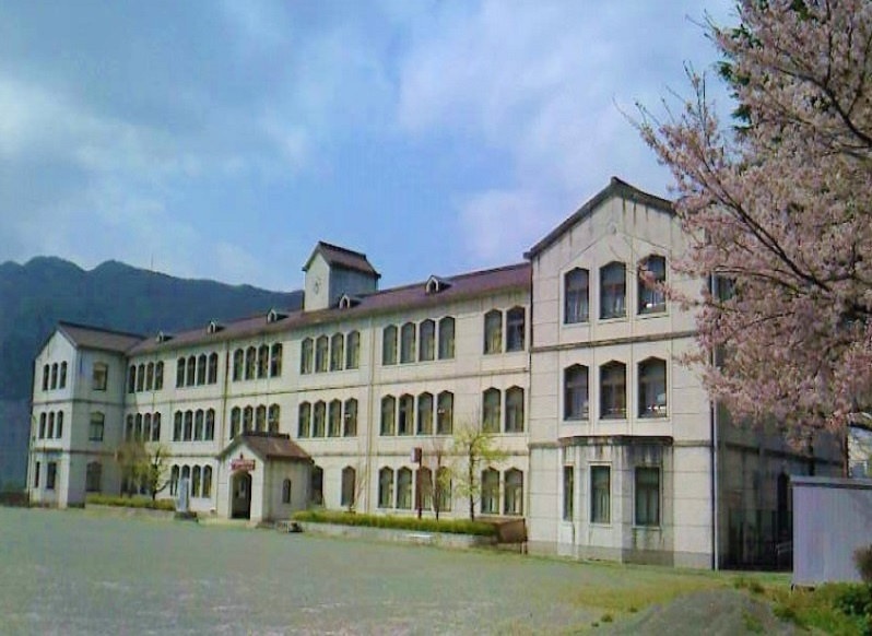【中学校】青和学園（中等部）まで7887ｍ