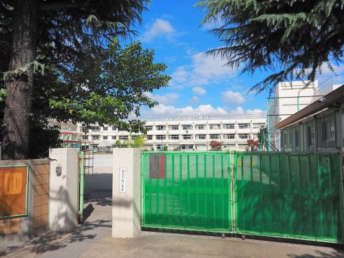 【小学校】世田谷区立旭小学校まで674ｍ