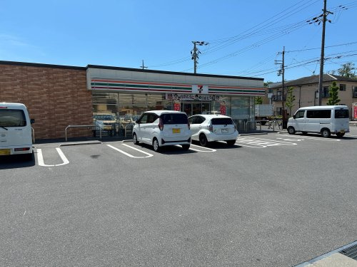 【コンビニエンスストア】セブンイレブン　彦根八坂町店まで1300ｍ