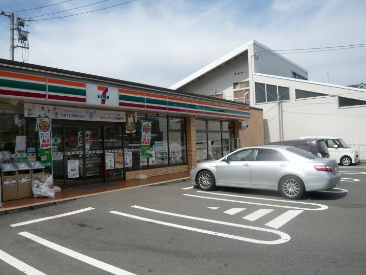 【コンビニエンスストア】セブンイレブン　広島仁保店まで1299ｍ