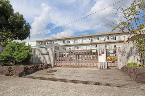 【小学校】姫路市立広峰小学校まで1038ｍ