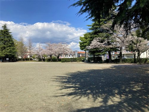 【公園】高村公園まで823ｍ