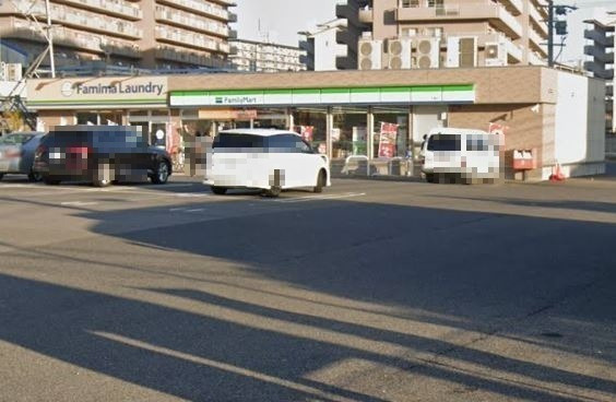 【コンビニエンスストア】ファミリーマート　木場店まで425ｍ