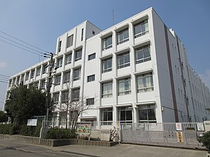 【小学校】伊丹市立鴻池小学校まで1138ｍ