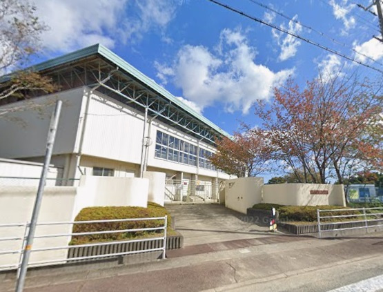 【小学校】猪名川町立猪名川小学校まで786ｍ