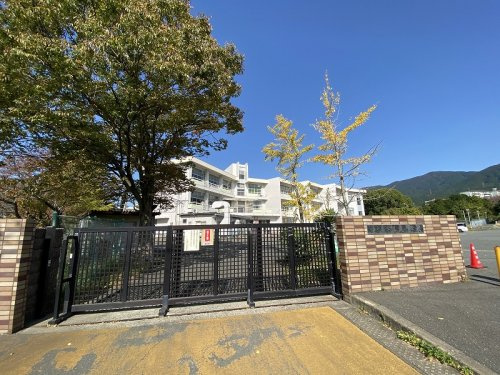 【小学校】宇美町立宇美東小学校まで1124ｍ
