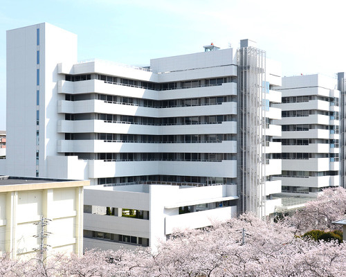 【総合病院】自衛隊中央病院まで717ｍ