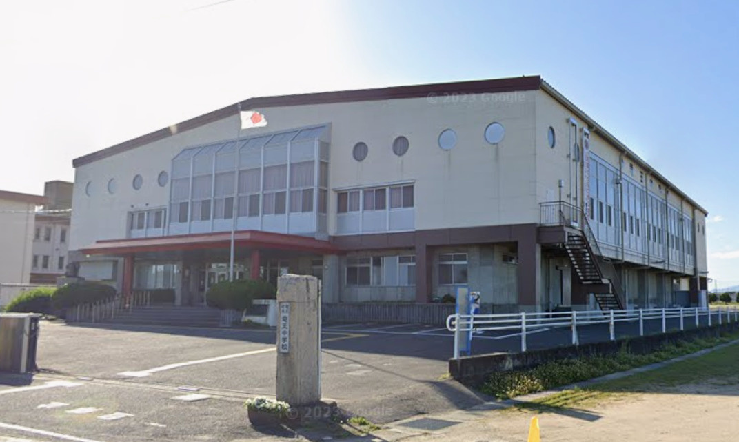 【中学校】竜王町立竜王中学校まで3960ｍ
