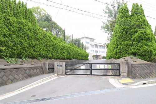 【中学校】衣笠中学校まで1835ｍ