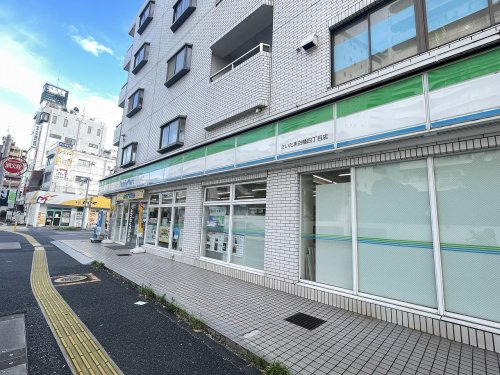 【コンビニエンスストア】ファミリーマート　さいたま白幡四丁目店まで264ｍ