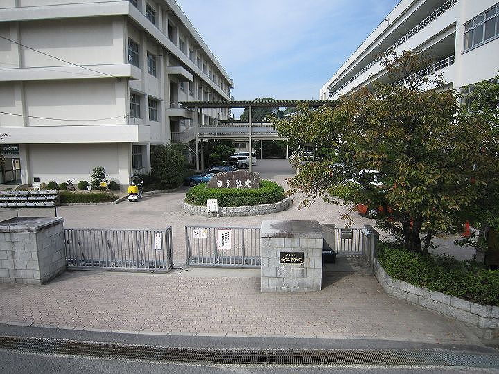 【中学校】安佐中学校まで1736ｍ