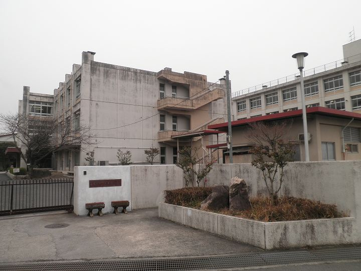 【小学校】伴東小学校まで1138ｍ