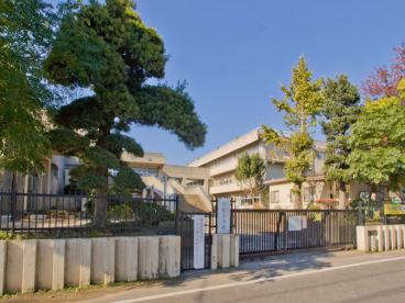 【小学校】春日部市立内牧小学校まで1300ｍ