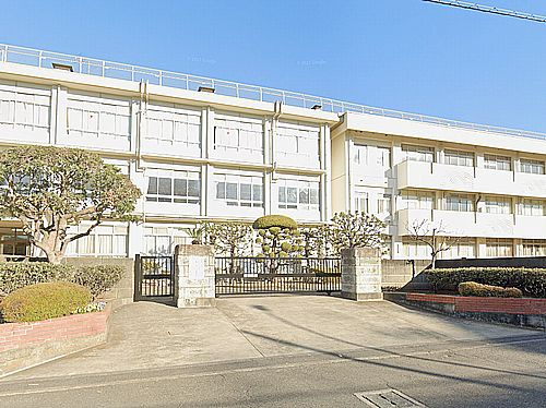 【中学校】平塚市立浜岳中学校まで1366ｍ