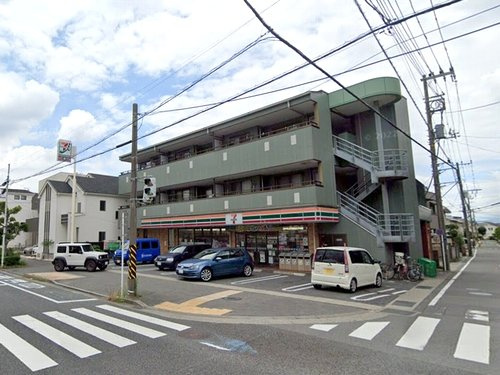 【コンビニエンスストア】セブンイレブン平塚虹ケ浜店まで1313ｍ