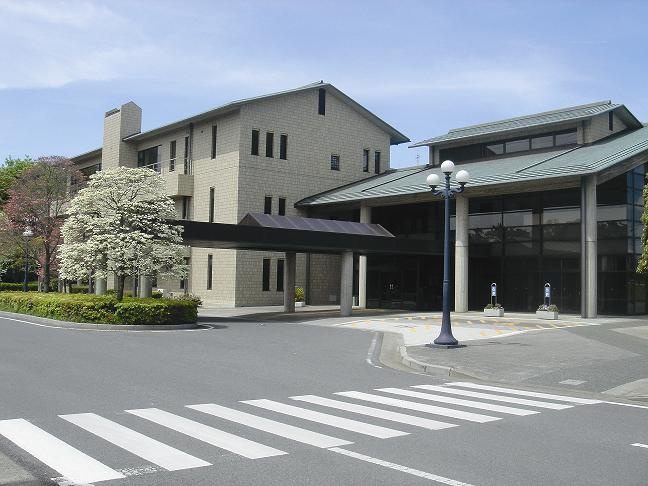 【市役所・区役所】　蓮田市役所まで930ｍ