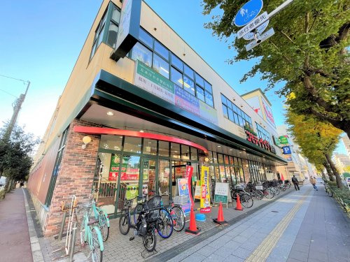 【スーパー】コモディイイダ　食彩館桜川店まで907ｍ