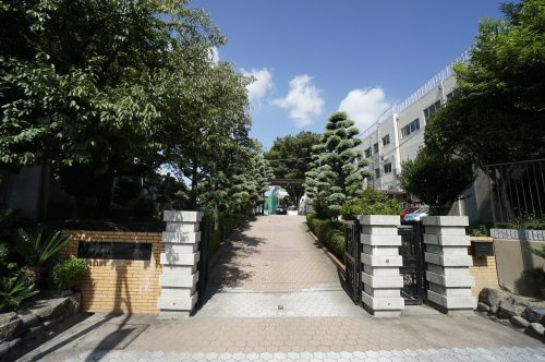【中学校】名古屋市立本城中学校まで2727ｍ