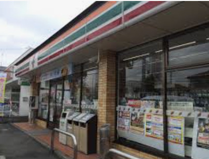 【コンビニエンスストア】セブンイレブン桶川泉1丁目店まで434ｍ