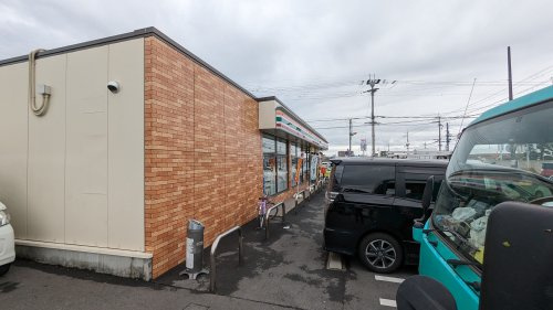 【コンビニエンスストア】セブンイレブン　桜井外山店まで743ｍ