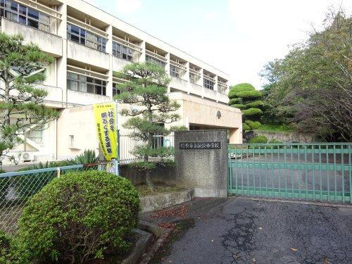 【中学校】橿原市立畝傍中学校まで1509ｍ