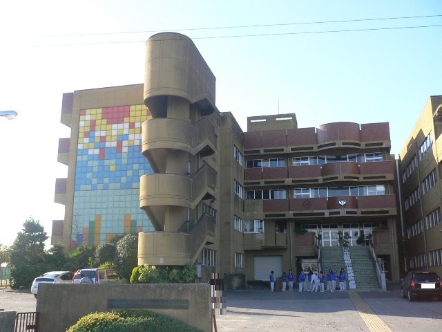 【中学校】越谷市立千間台中学校まで1970ｍ