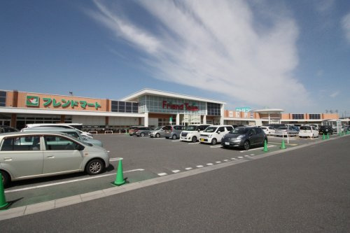 【ショッピングセンター】Friend　Town(フレンドタウン)　瀬田川まで239ｍ