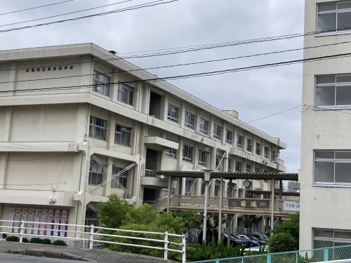 【中学校】広島市立安佐中学校まで605ｍ