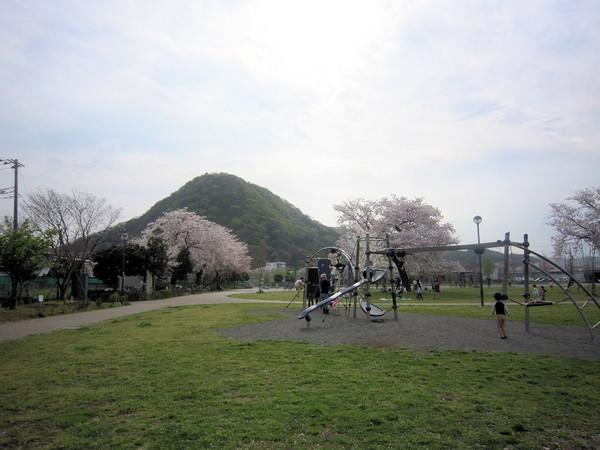 【公園】桜ヶ丘公園まで1866ｍ