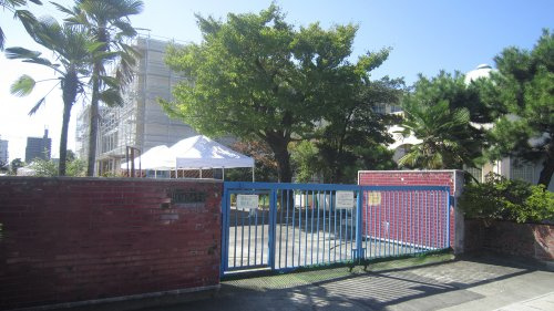 【小学校】岐阜市立加納西小学校まで371ｍ